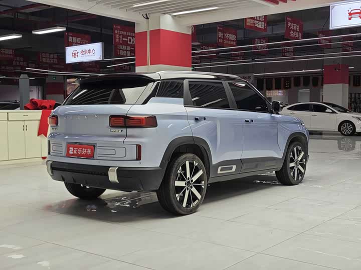 Фото 3 - Geely Icon