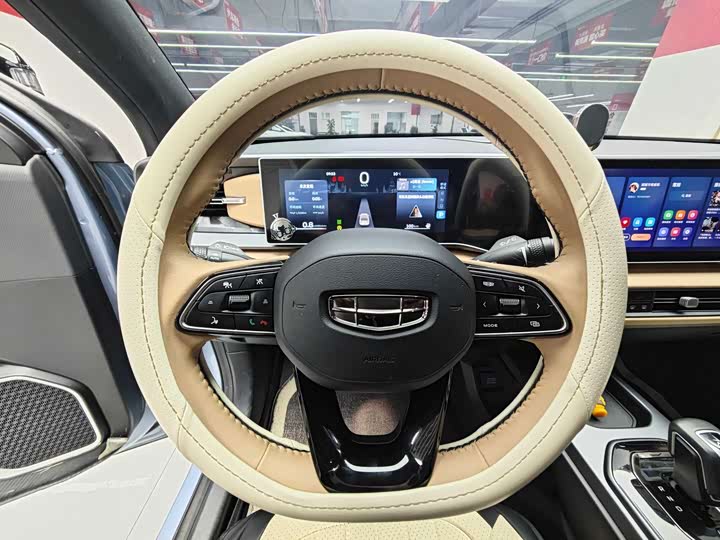 Фото 5 - Geely Icon