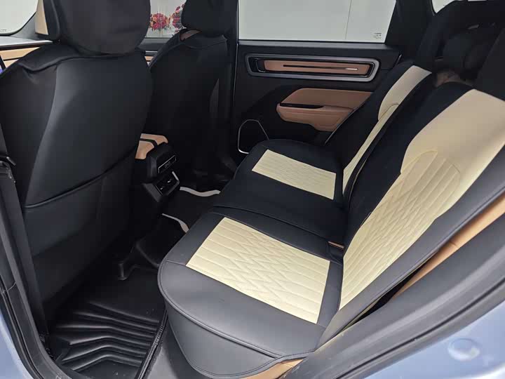 Фото 7 - Geely Icon