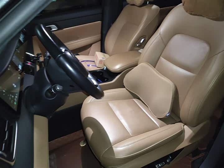 Фото 8 - LiXiang One