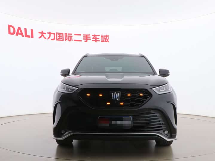 Фото 3 - Toyota Crown Kluger