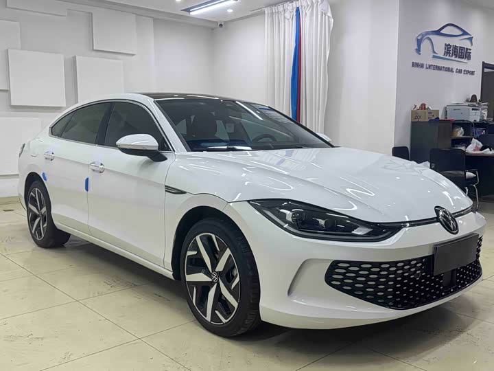 Фото 3 - Volkswagen Lamando L