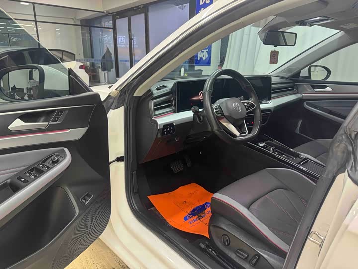 Фото 7 - Volkswagen Lamando L