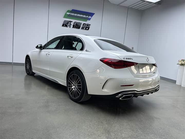 Фото 4 - Mercedes-Benz C-Class