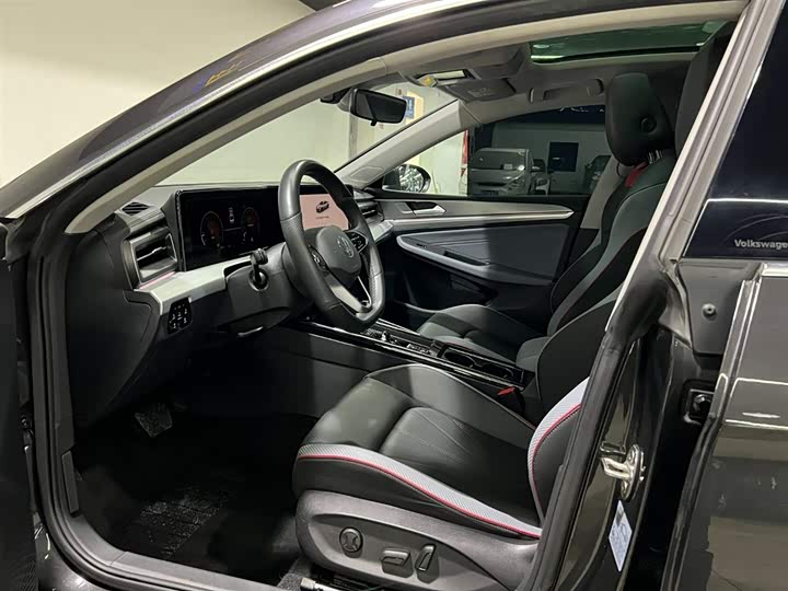 Фото 9 - Volkswagen Lamando L