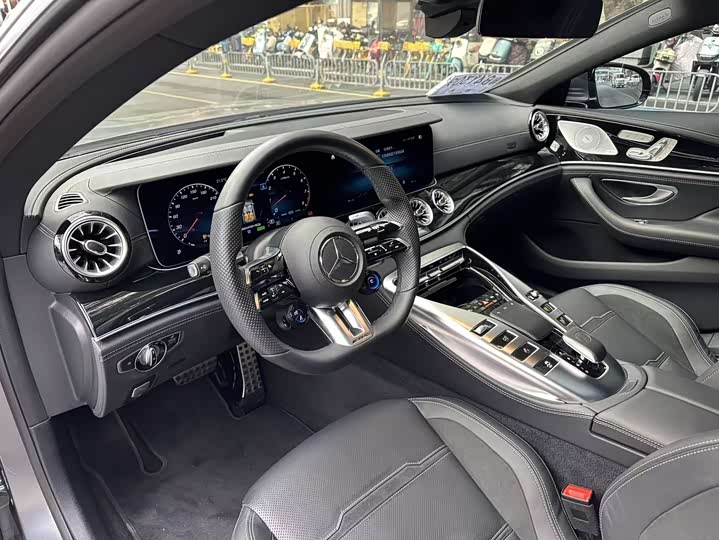 Фото 5 - Mercedes-Benz AMG GT