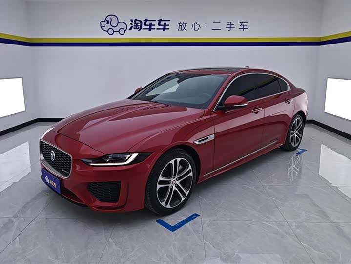 Фото 1 - Jaguar XE L