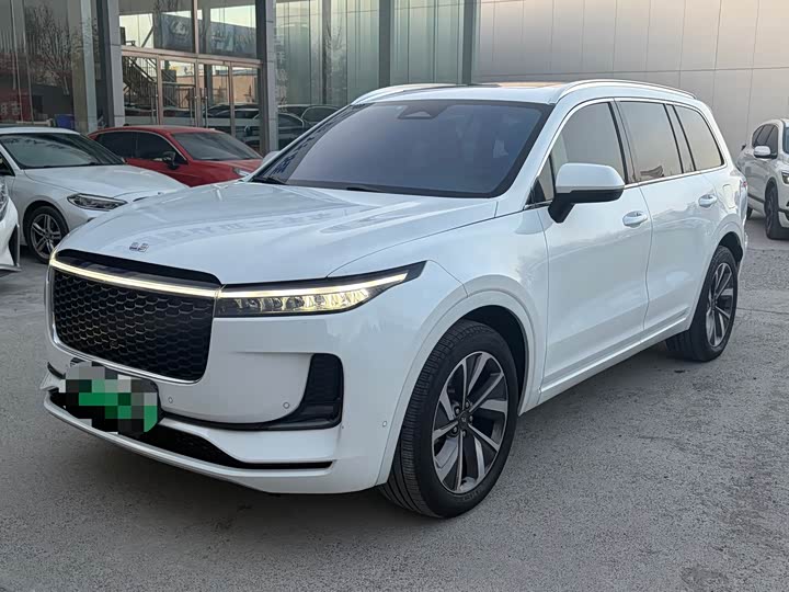 Фото 1 - LiXiang One