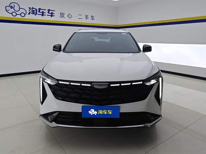 Фото 2 - Geely Atlas