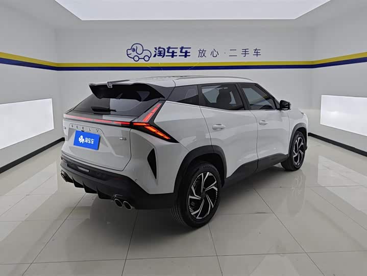 Фото 3 - Geely Atlas