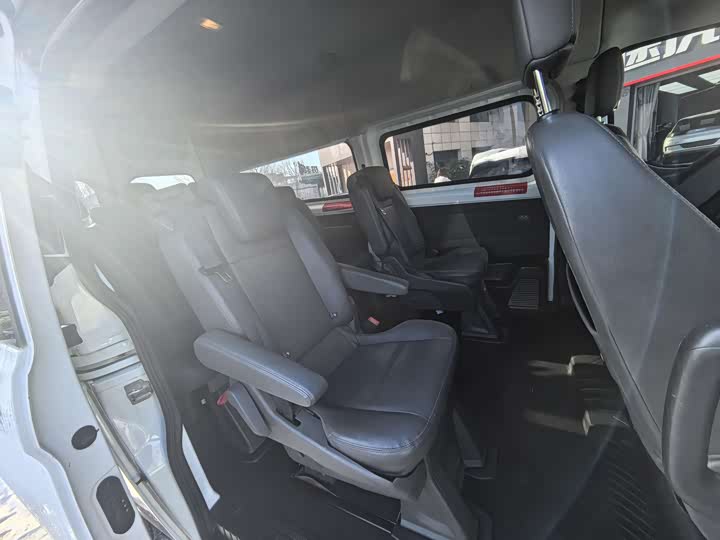Фото 7 - Ford Transit