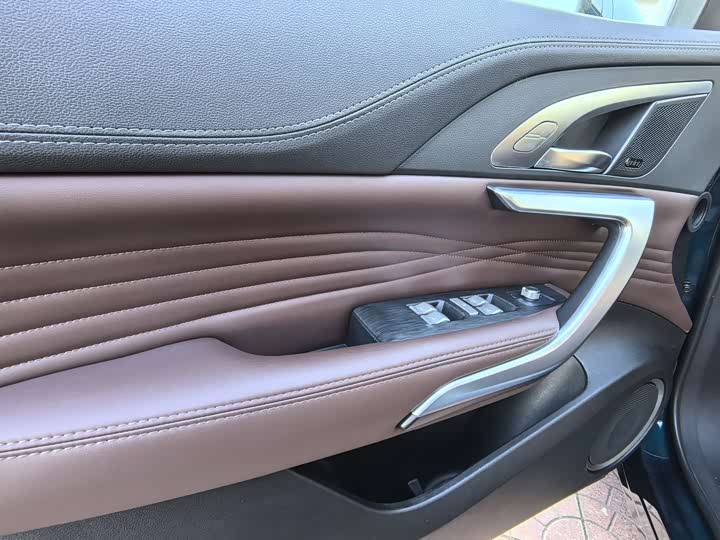 Фото 8 - Wey VV7