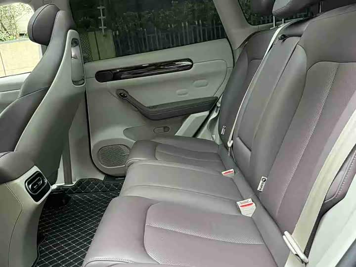 Фото 9 - Leapmotor C11