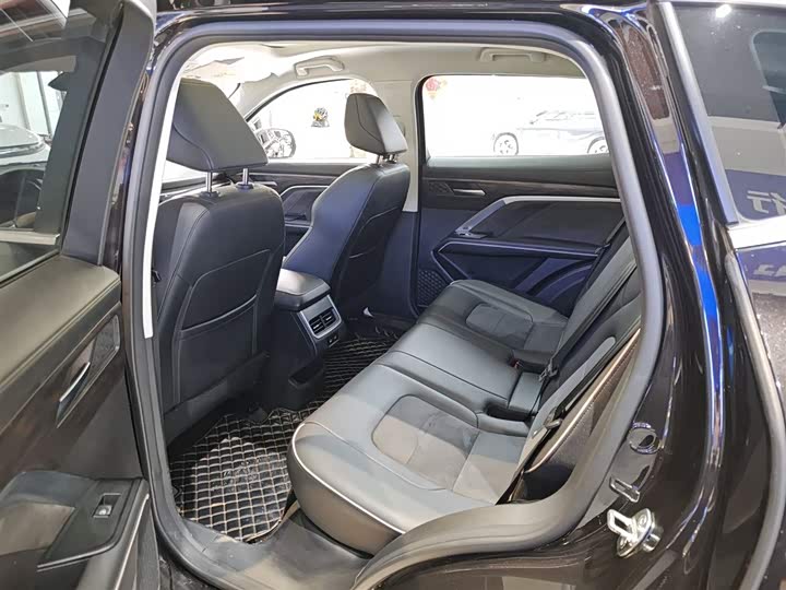 Фото 8 - Haval H6