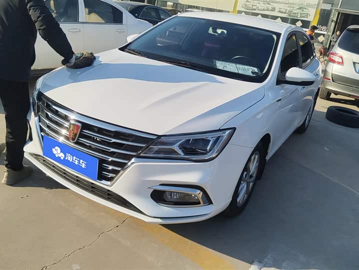 Фото 1 - Roewe i5