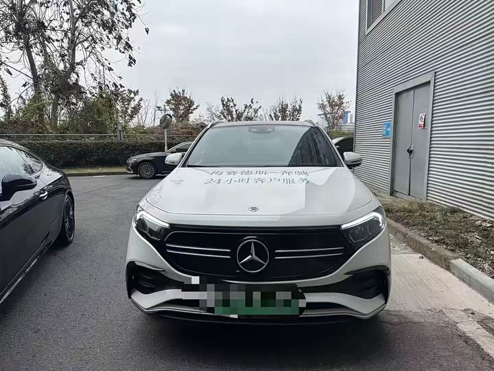 Фото 2 - Mercedes-Benz EQA