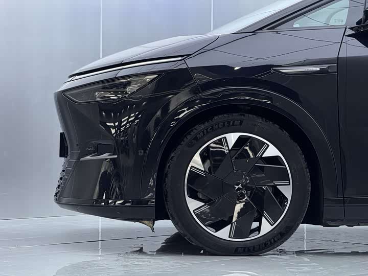 Фото 5 - XPeng X9