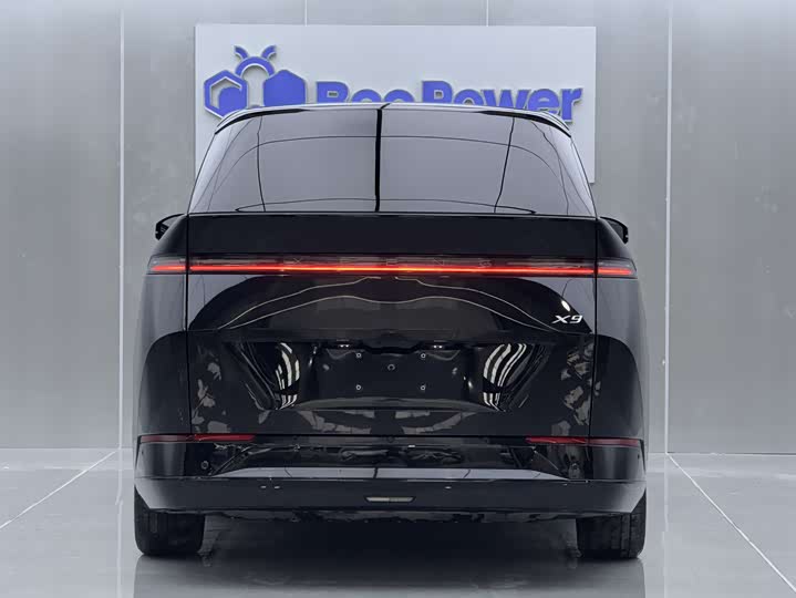 Фото 7 - XPeng X9