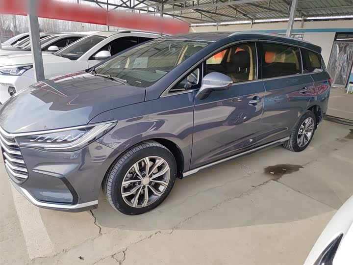 Фото 5 - BYD Song Max