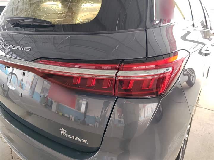 Фото 8 - BYD Song Max