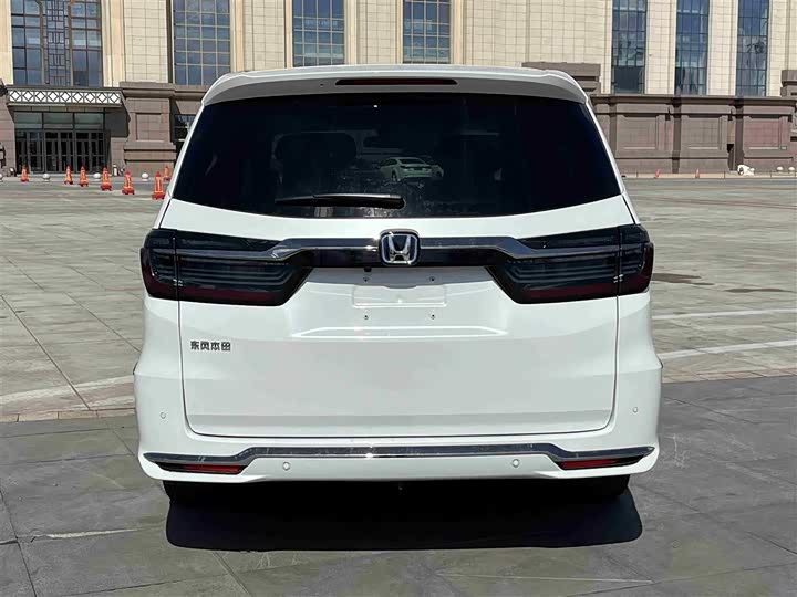 Фото 8 - Honda Elysion