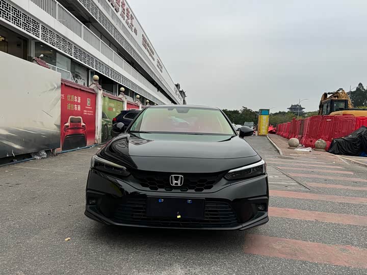 Фото 2 - Honda Civic