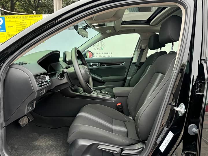 Фото 8 - Honda Civic