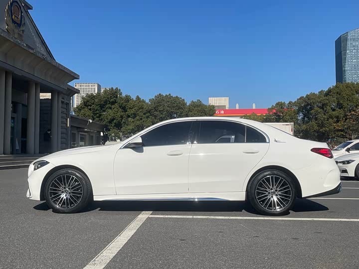 Фото 4 - Mercedes-Benz C-Class