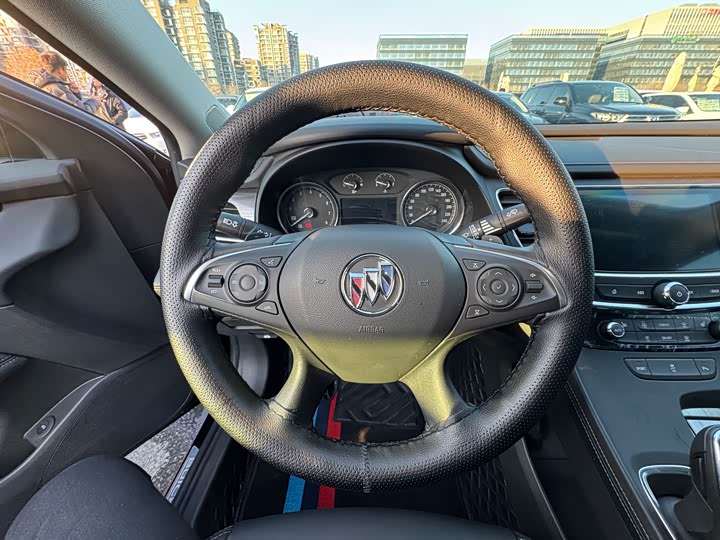 Фото 6 - Buick LaCrosse