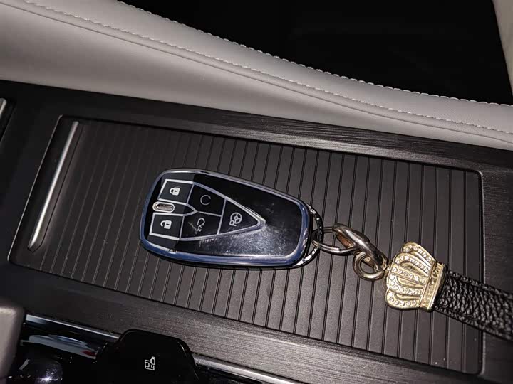 Фото 9 - Changan CS75 Plus