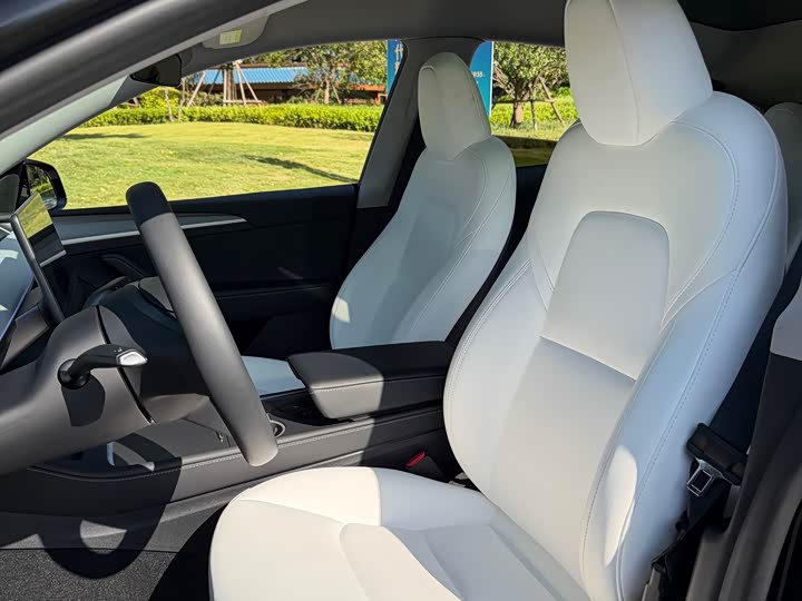 Фото 7 - Tesla Model Y