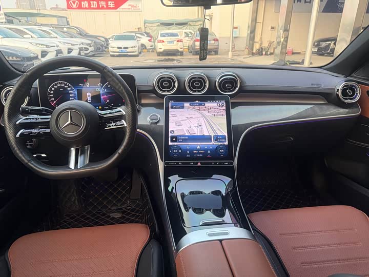 Фото 9 - Mercedes-Benz C-Class