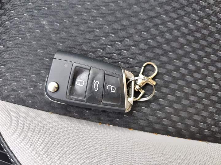 Фото 9 - Volkswagen Tacqua