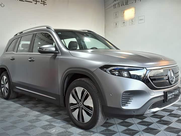 Фото 3 - Mercedes-Benz EQB