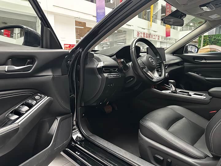 Фото 9 - Nissan Teana