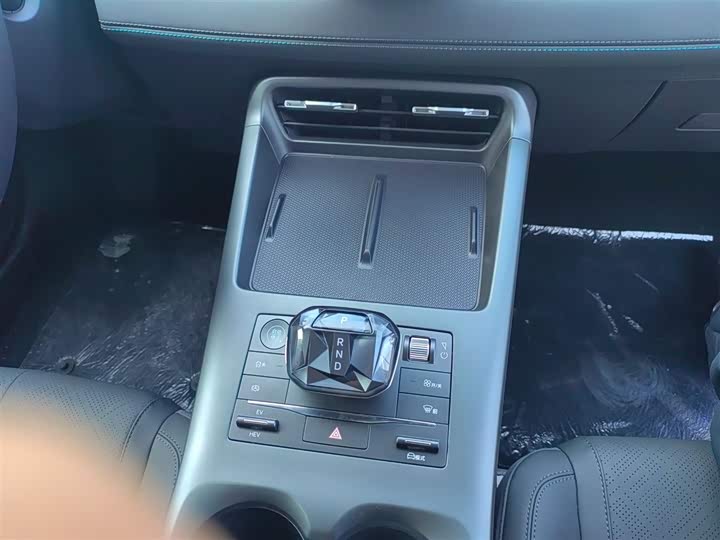 Фото 6 - BYD Qin Plus