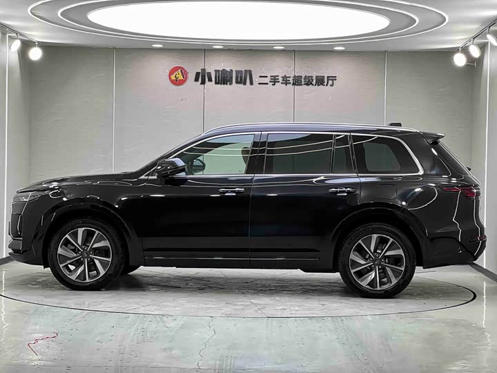 Фото 6 - LiXiang One