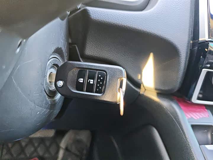 Фото 9 - Honda CR-V