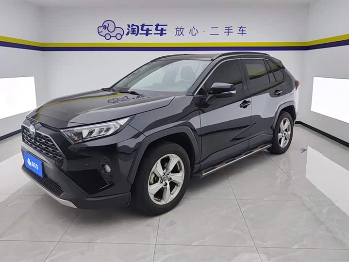 Фото 1 - Toyota RAV4
