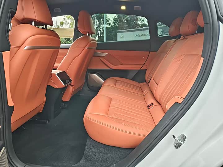 Фото 6 - Nio Onvo L60