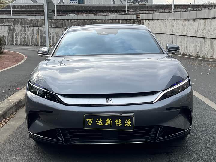 Фото 2 - BYD Han