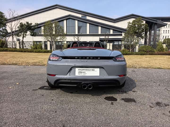 Фото 4 - Porsche 718