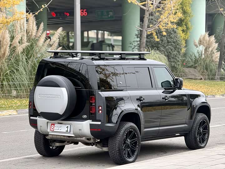 Фото 7 - Land Rover Defender