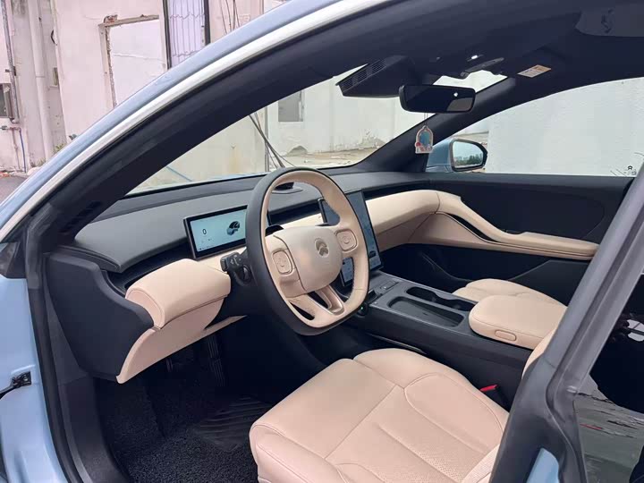 Фото 9 - Nio ET5