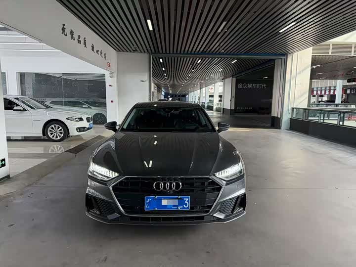 Фото 2 - Audi A7