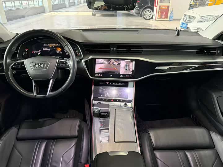 Фото 5 - Audi A7
