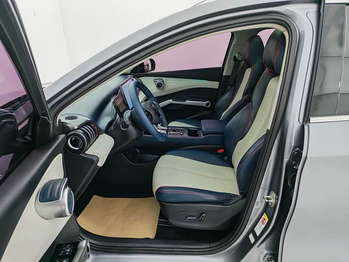 Фото 9 - BYD Yuan Plus