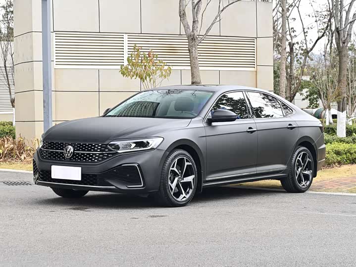 Фото 1 - Volkswagen Passat