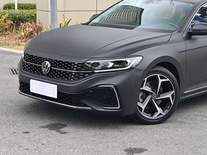 Фото 4 - Volkswagen Passat