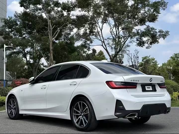 Фото 9 - BMW 3 Series